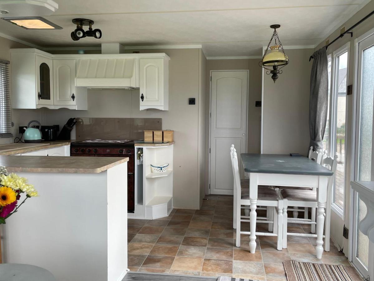 Farm Stay Property Pets And Families Welcome Rossnowlagh Bagian luar foto
